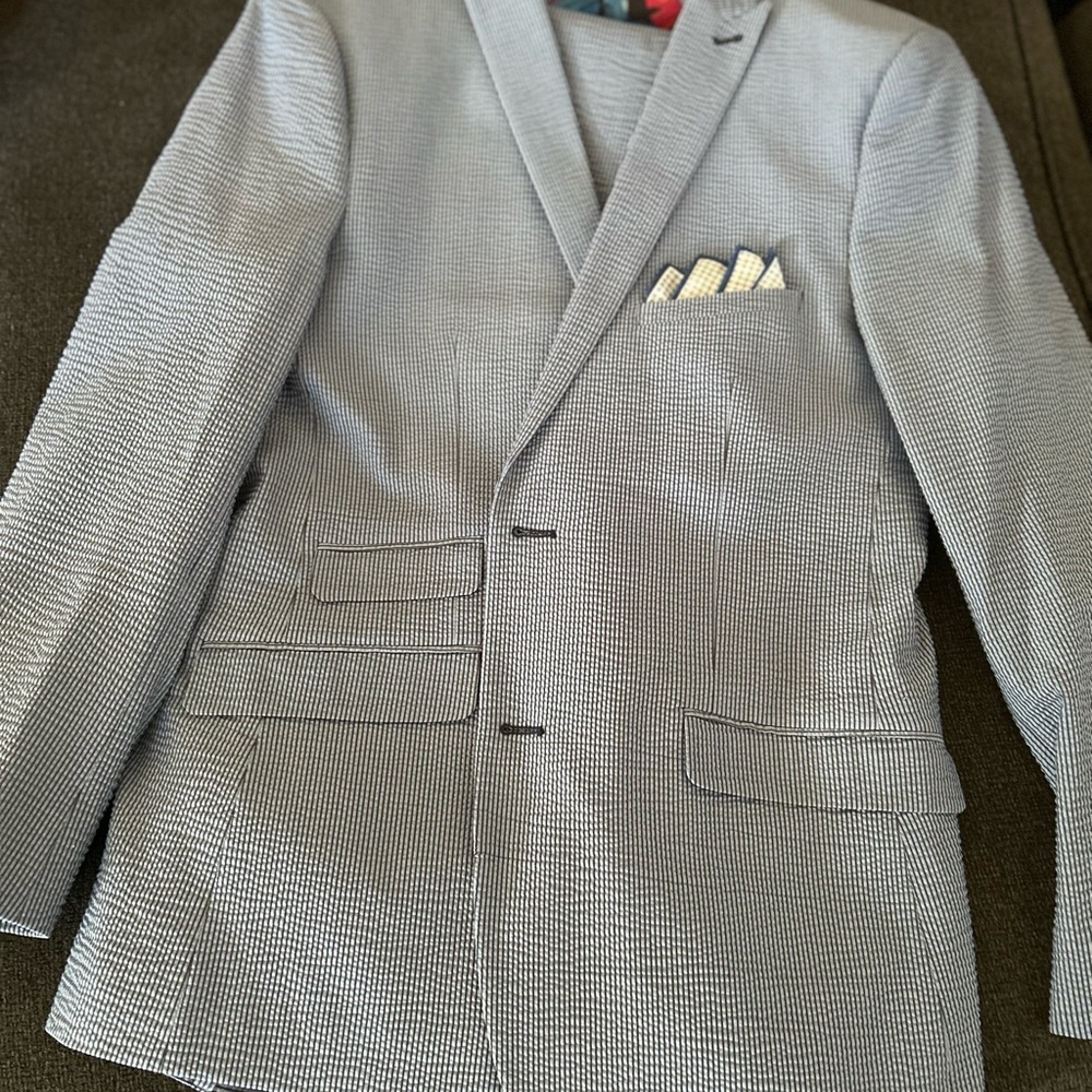 Paisley & Gray Textured Light Gray Blazer with pants